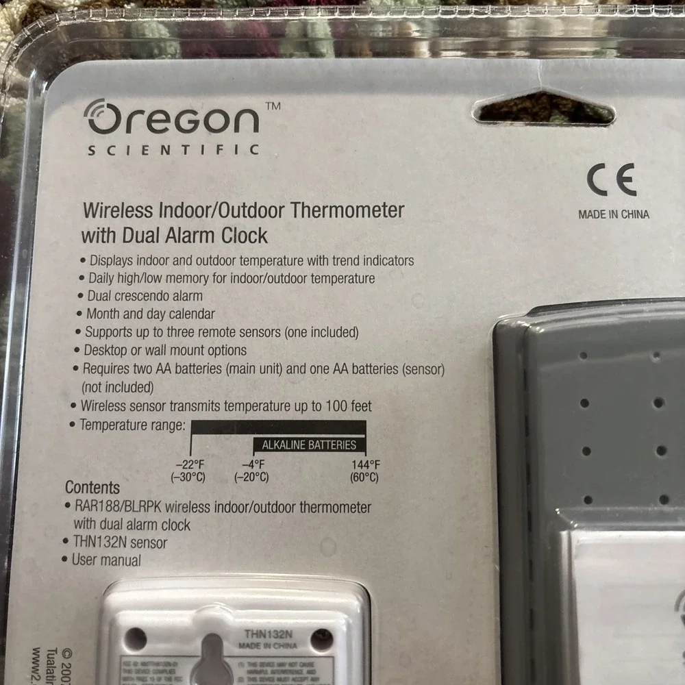 Oregon Scientific RAR188 Wireless Indoor Outdoor Thermometer Alarm Clock NEW NOS